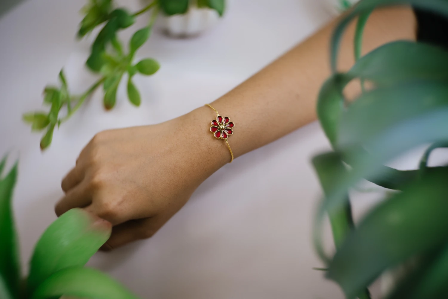 Daisy Red Bracelet